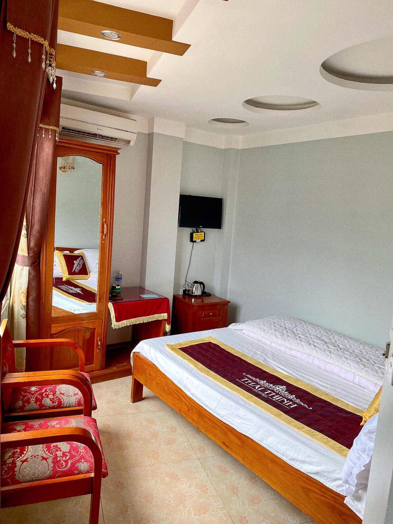 Thai Thinh Hotel Dong Van  Exterior photo