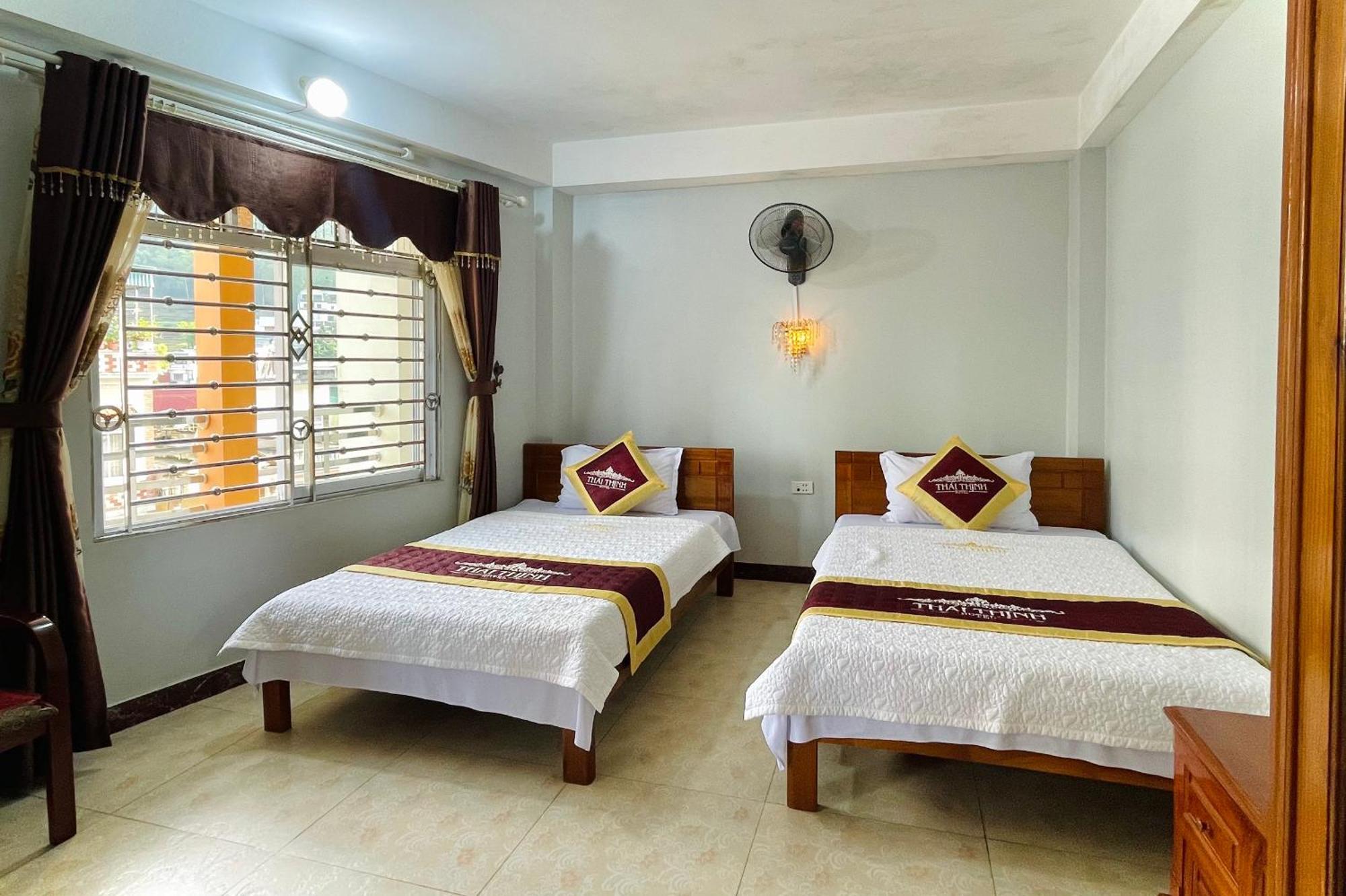 Thai Thinh Hotel Dong Van  Exterior photo
