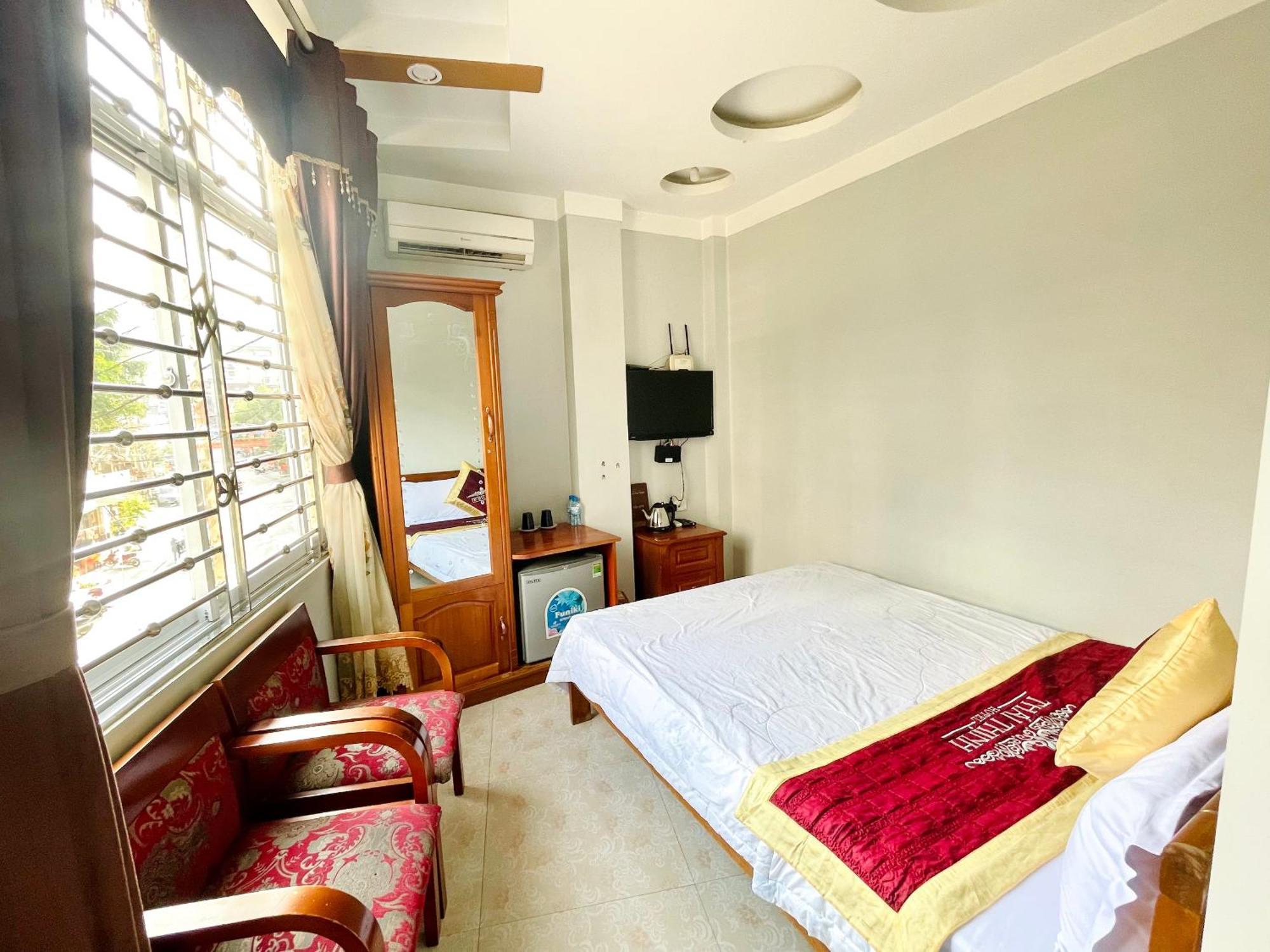 Thai Thinh Hotel Dong Van  Exterior photo